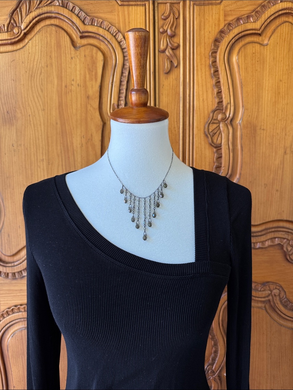 Lori Lori Ann Antique-Inspired Silver Teardrop Swarovski crystals Fringe Necklac
